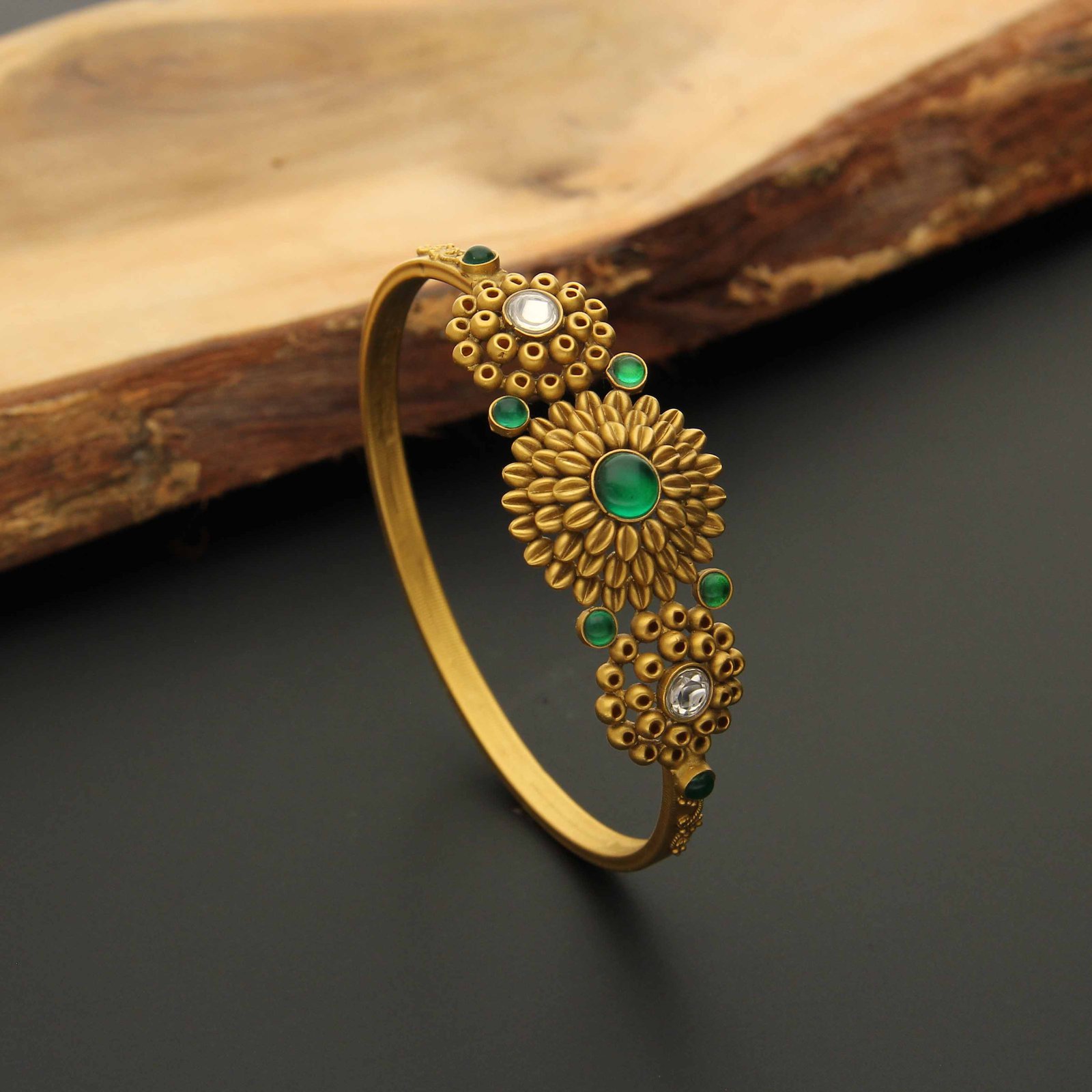 ANTIQUE FLOWER BRACELET